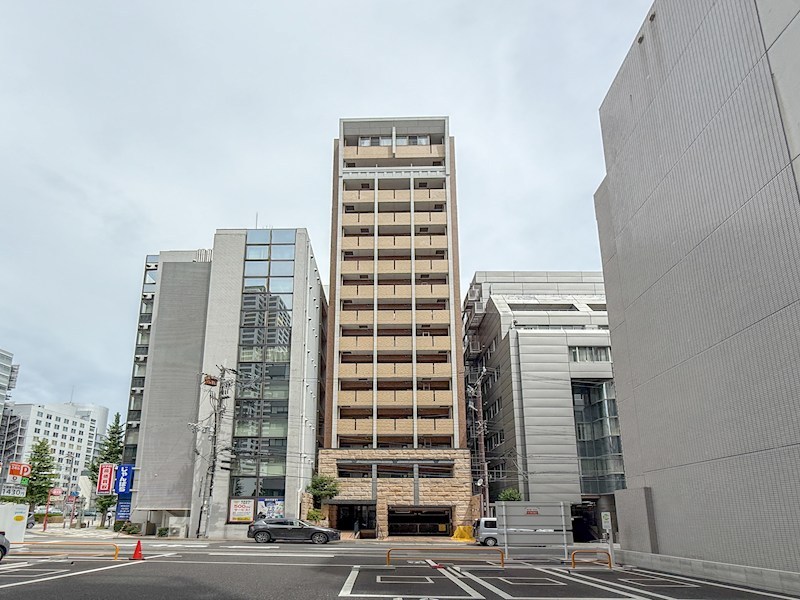 プレサンス三宮花時計前 外観