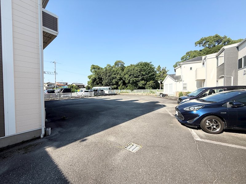 AMIS 駐車場