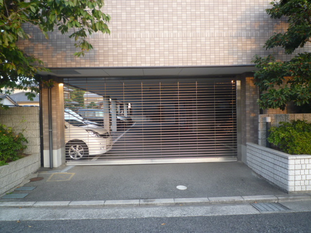 エンゼルコ宮前 駐車場