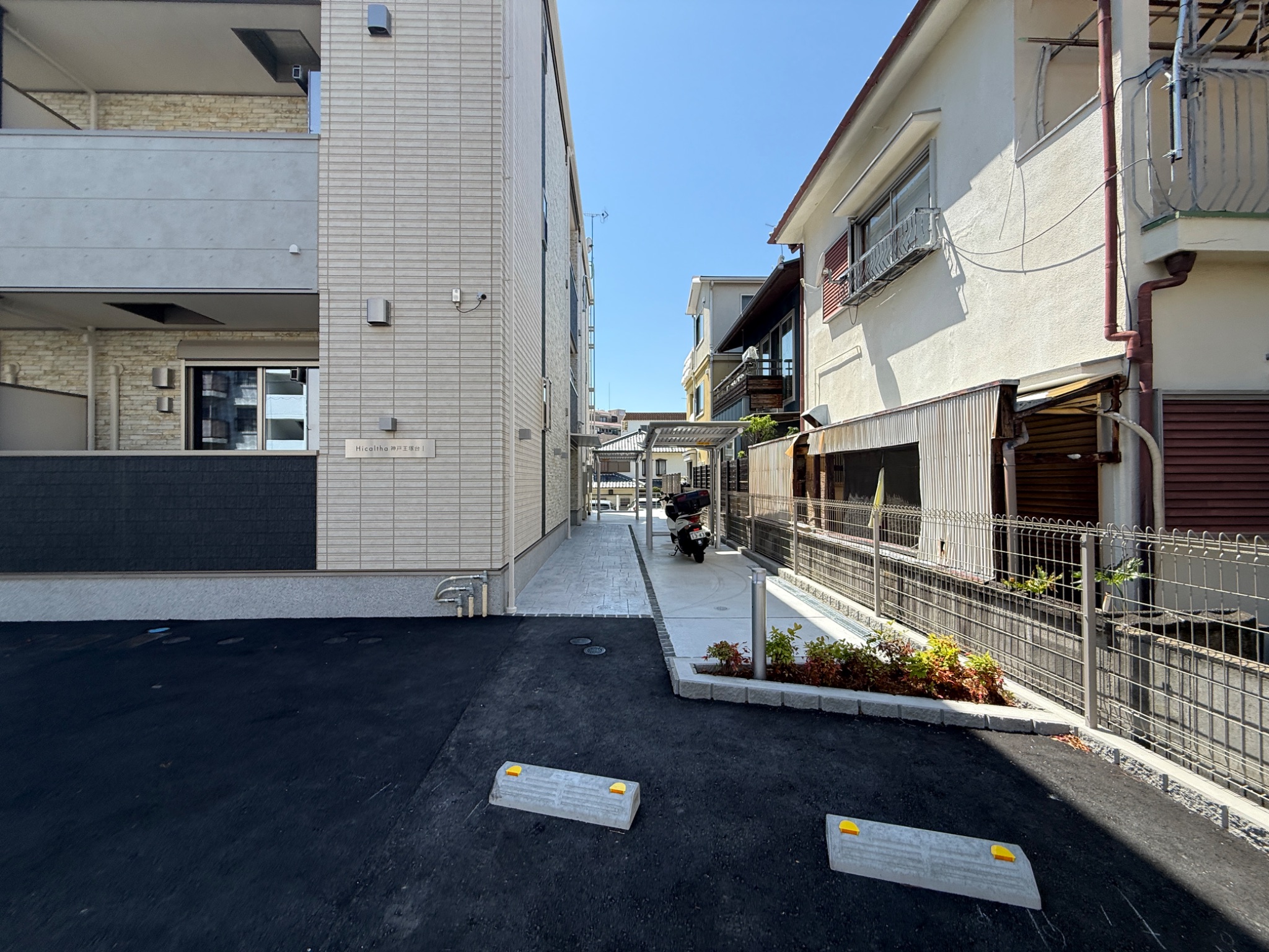 ヒカルサ神戸王塚台1 エントランス