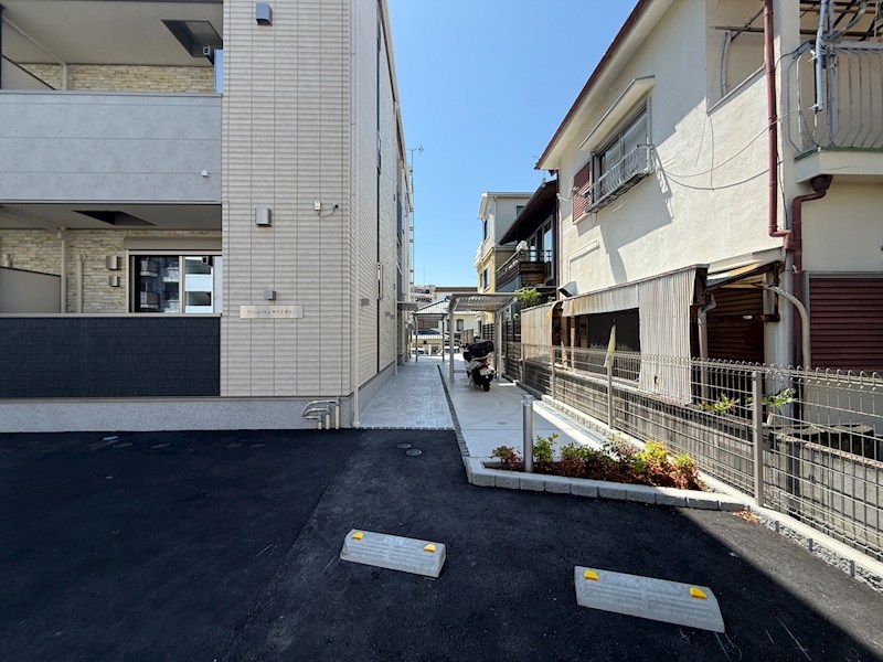 ヒカルサ神戸王塚台1 エントランス