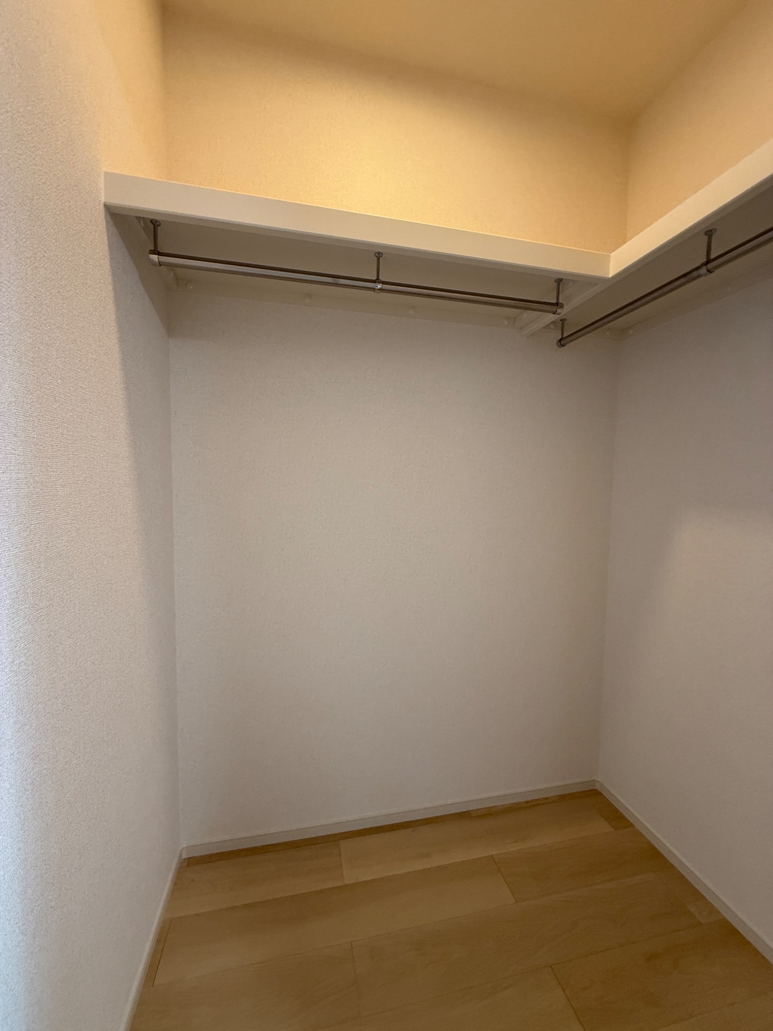 ヒカルサ神戸王塚台1 収納
