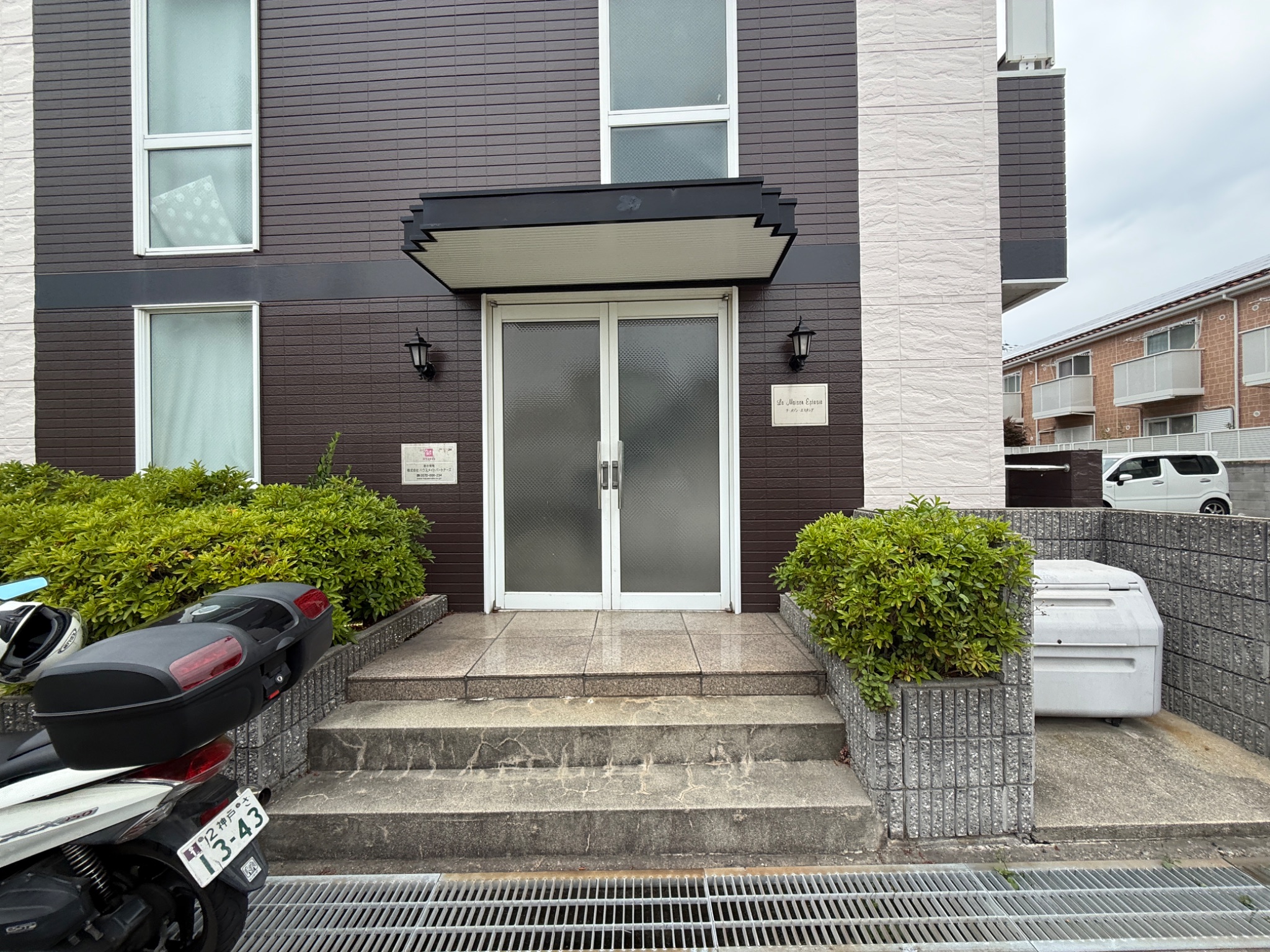 兵庫県明石市田町２丁目 エントランス