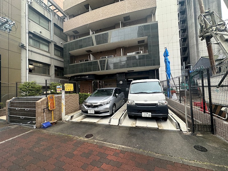 アスヴェル神戸元町 駐車場