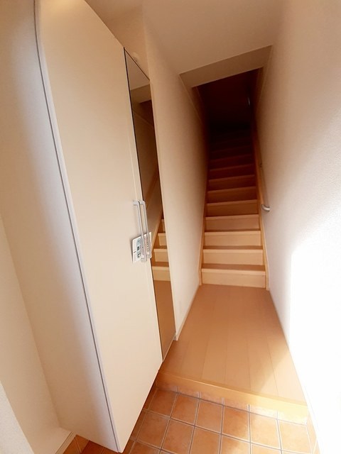 エクセレント有瀬 1 玄関