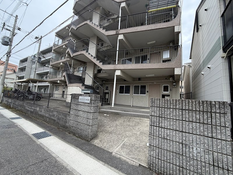 エルパラッツォ本山南 エントランス