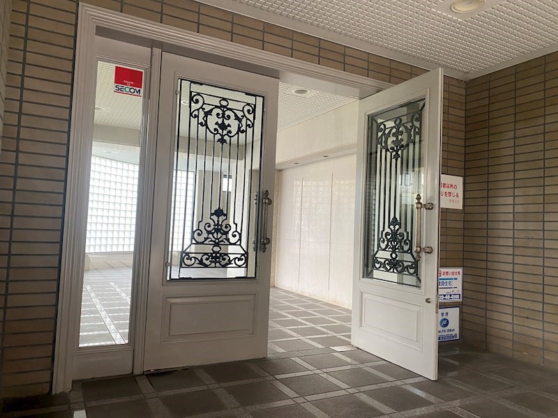 ファースト園田 エントランス