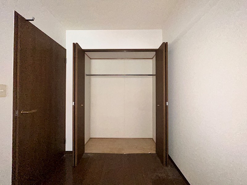 プラザハイツ二ツ屋B棟 収納