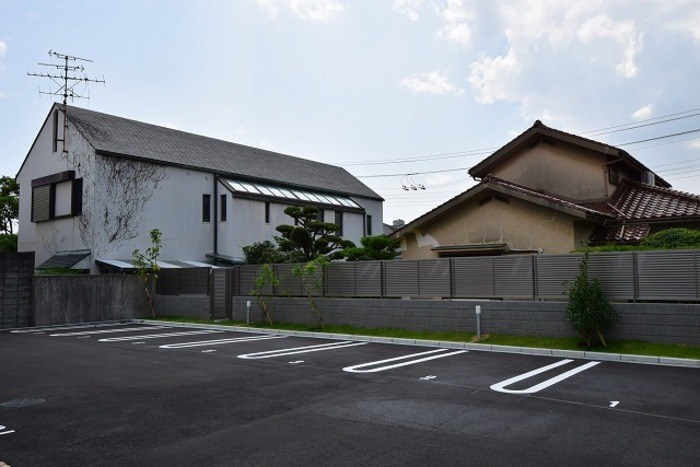 グレイスコート芦屋大原町 駐車場