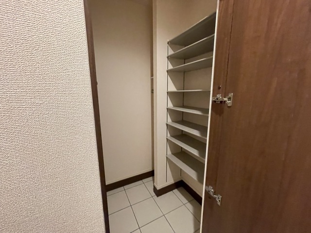 グレイスコート芦屋大原町 収納