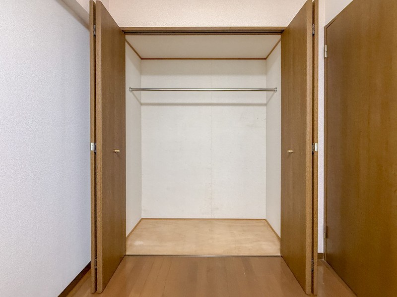 プラザハイツ二ツ屋A棟 収納
