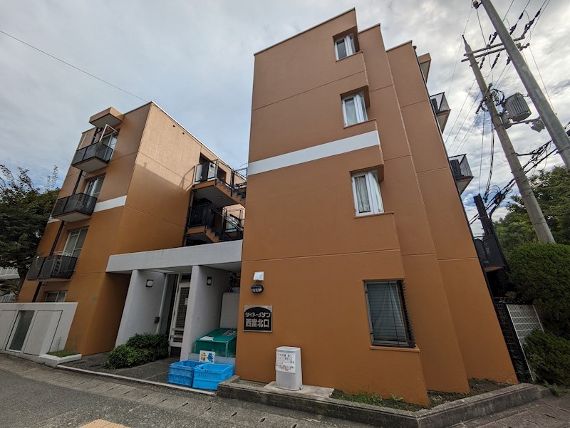 ダイドーメゾン西宮北口 外観