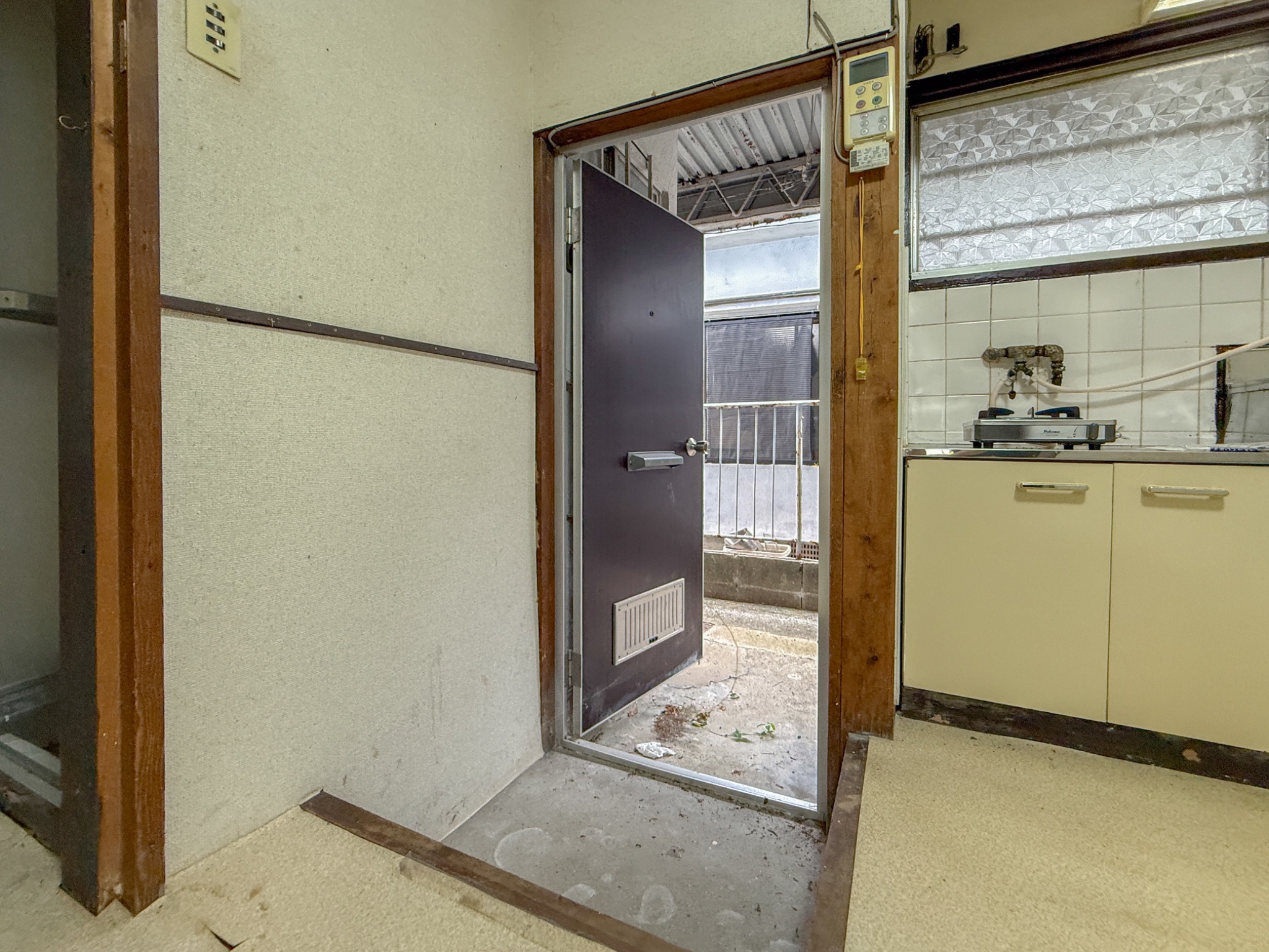 酒井アパート 玄関