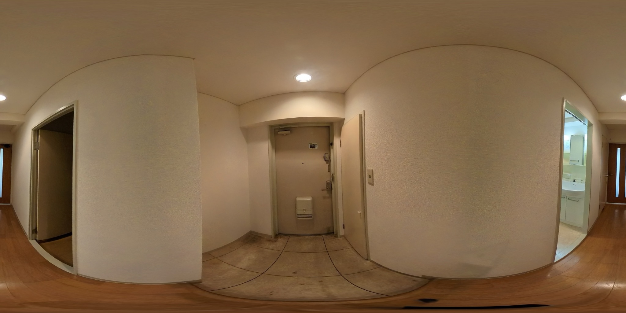 エムグランツ弐番館 玄関