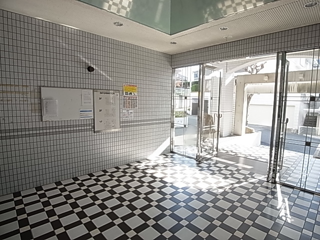 ガーデンハイツ桃山台壱番館 ロビー