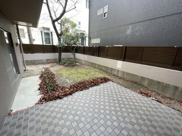 パークハイム御影中町 庭