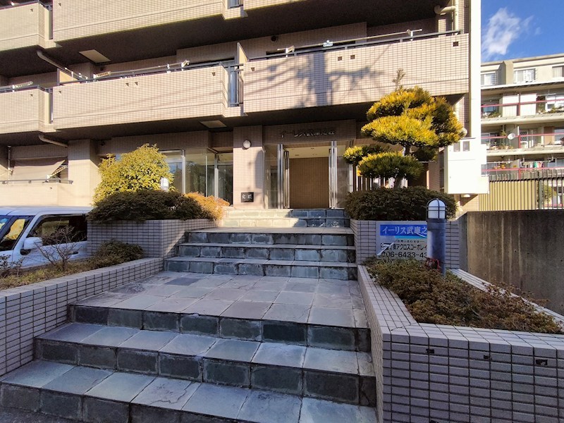 イーリス武庫之荘 エントランス