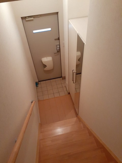 フェリース1 玄関