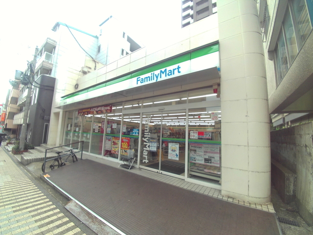 グローバルビレッジ御影 コンビニ