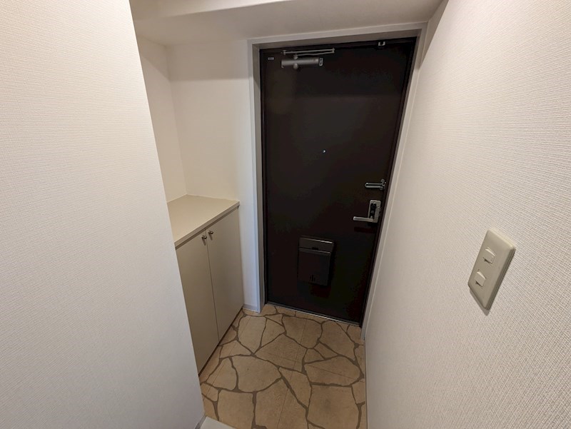 アートフェリス 玄関