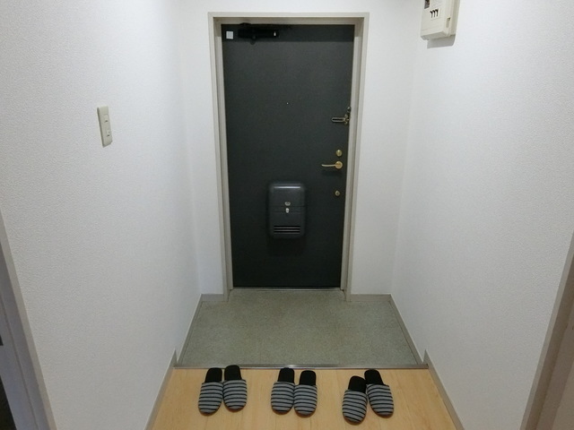 ガーデンハイツ桃山台弐番館 玄関