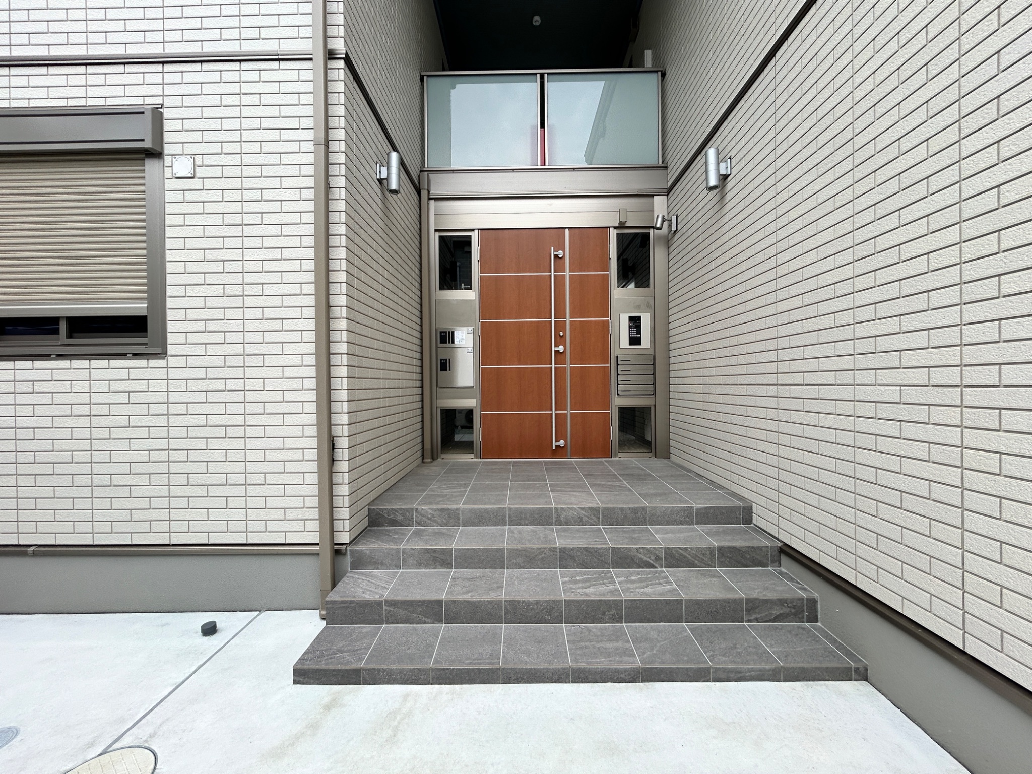アズーロ垂水2 エントランス