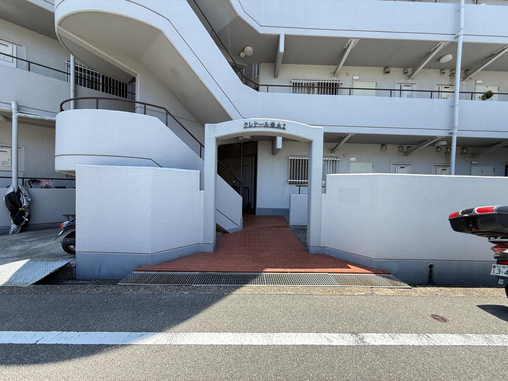 クレドール垂水2 エントランス