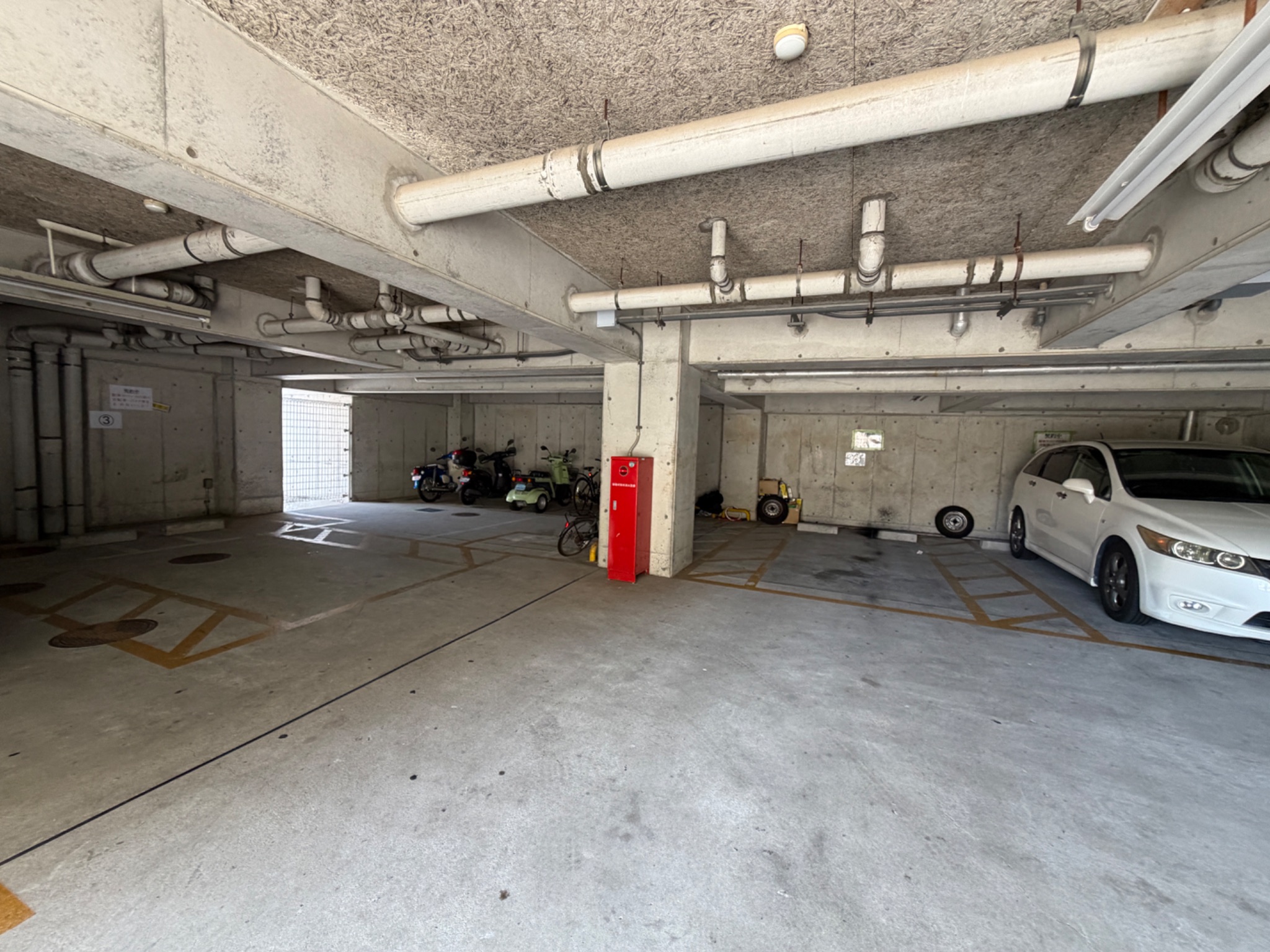 エクセーラUQ 駐車場