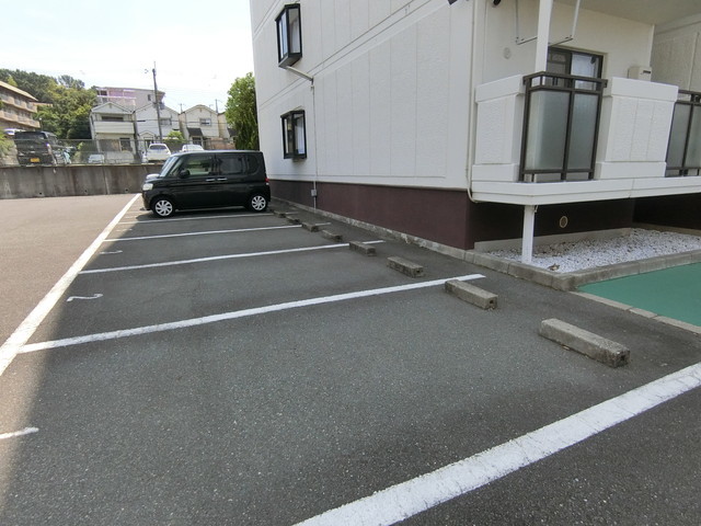 パルピアマンション 駐車場
