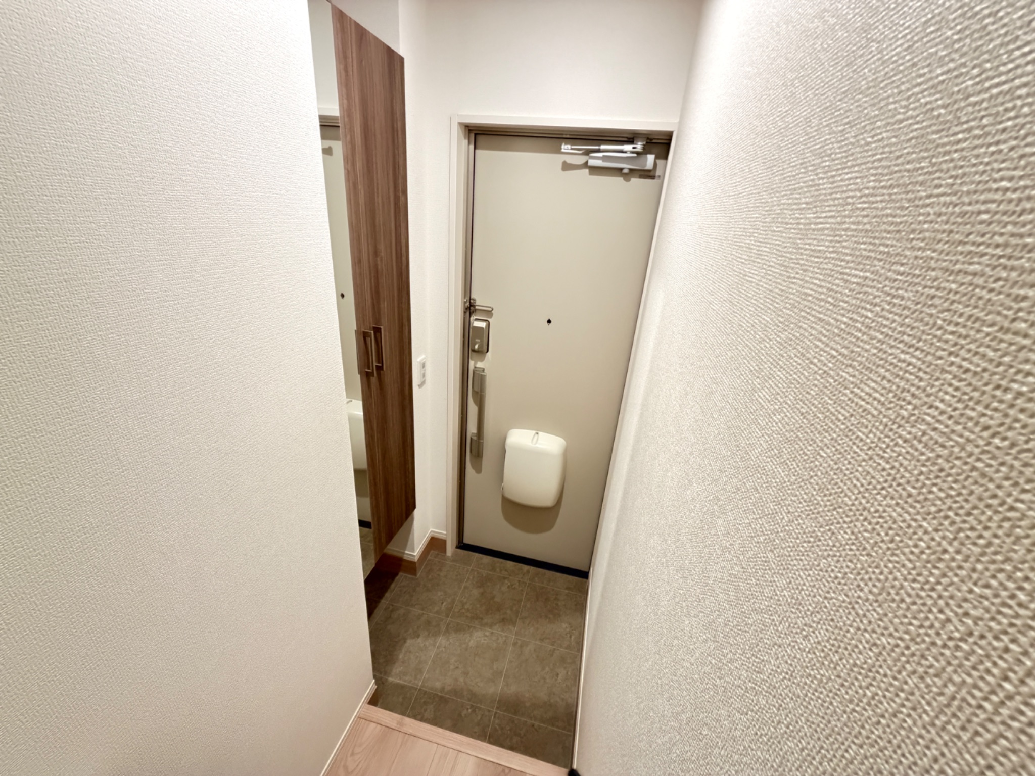 オルテンシア 玄関