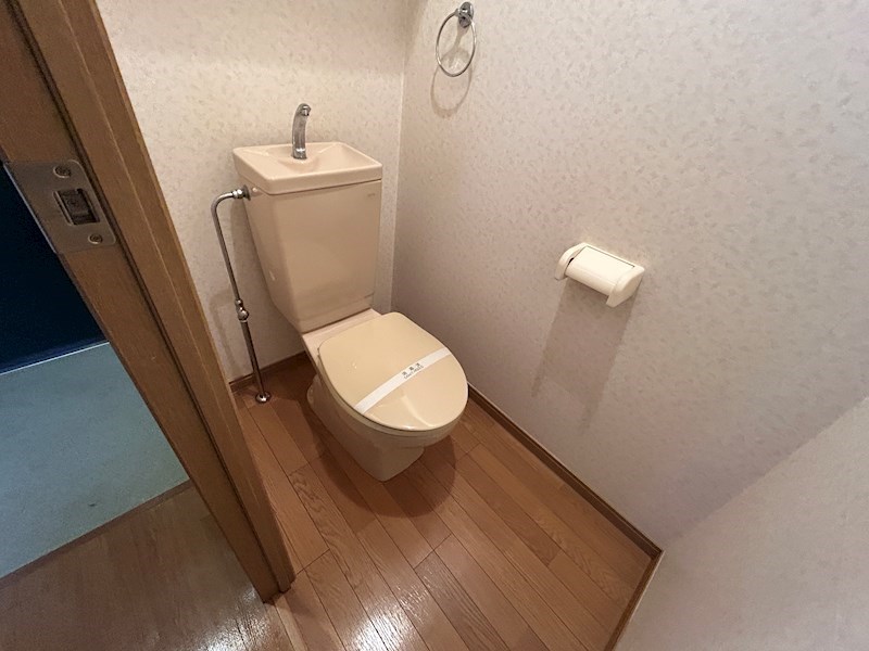 兵庫県西宮市鳴尾町３丁目 トイレ