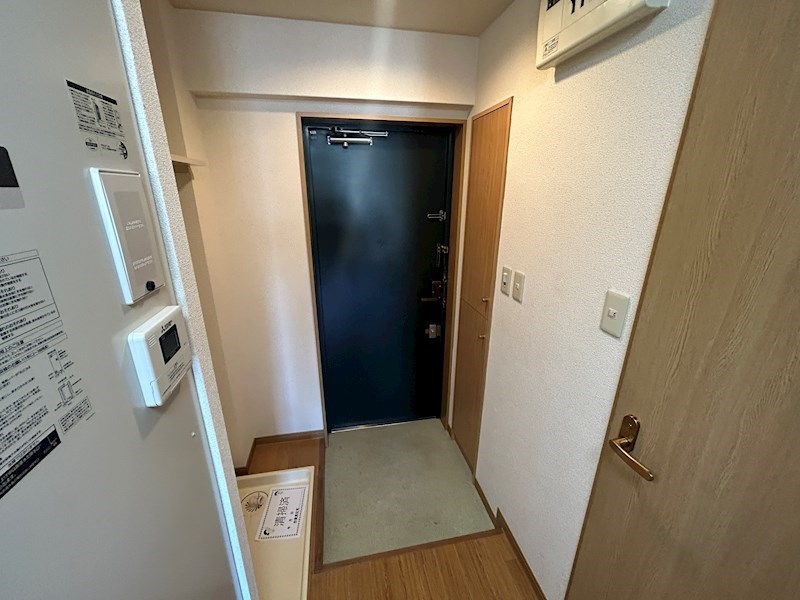 兵庫県西宮市鳴尾町３丁目 玄関