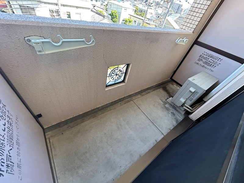 兵庫県西宮市鳴尾町３丁目 ベランダ