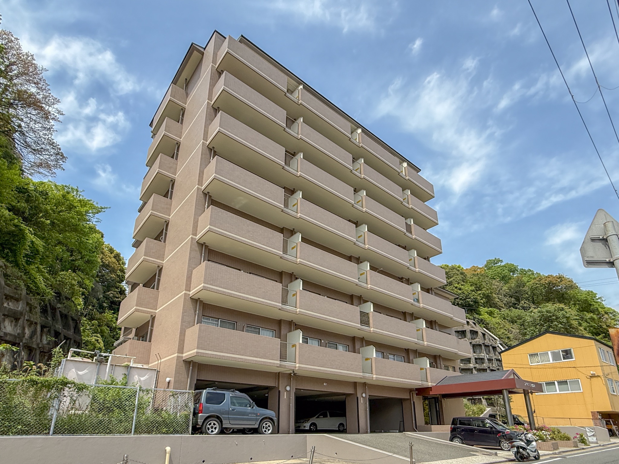 日宝アドニス塩屋 外観