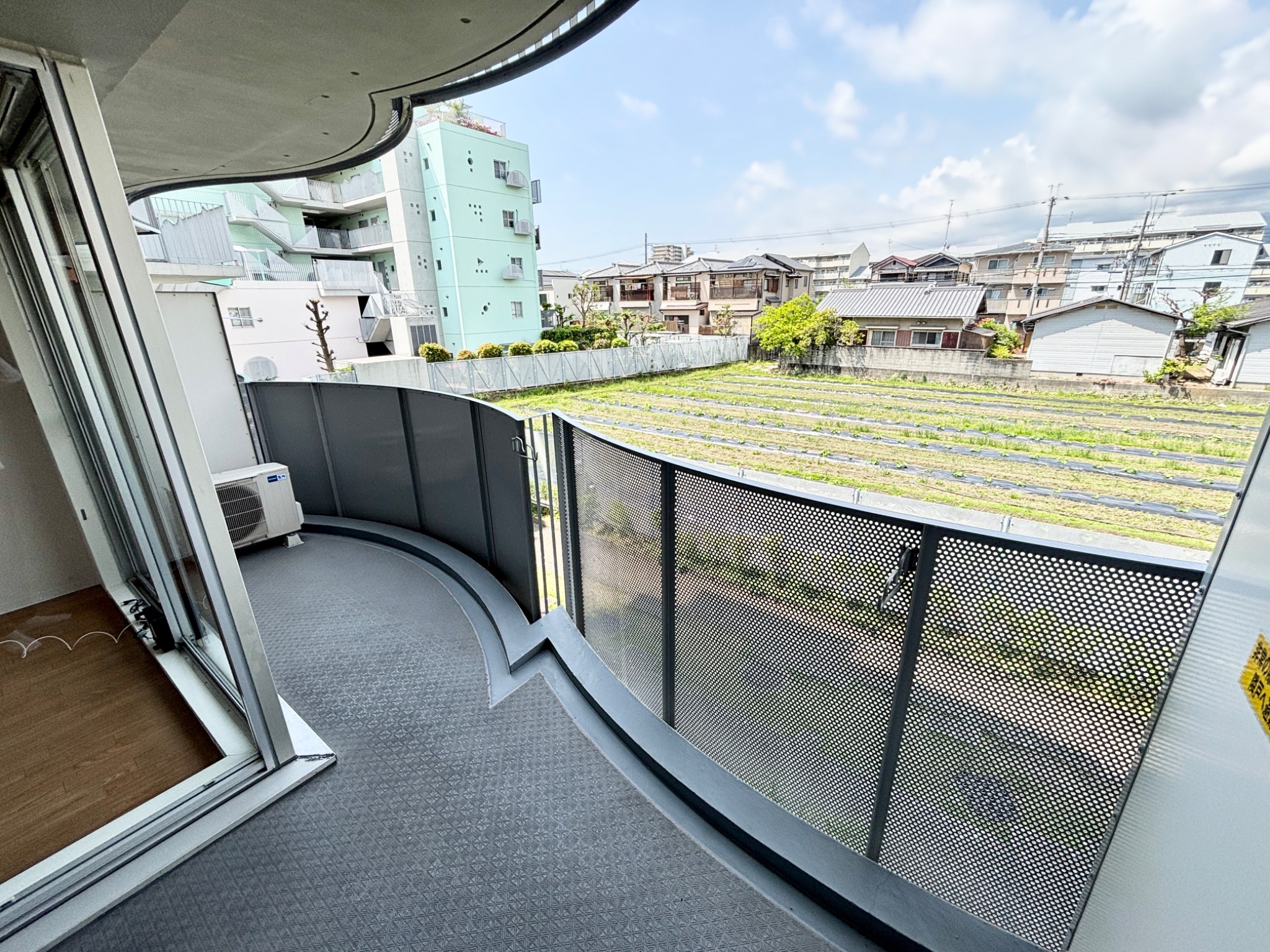 コナビレッジ ベランダ
