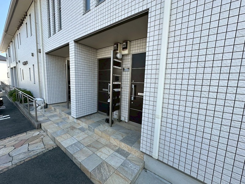 ジュナス エントランス