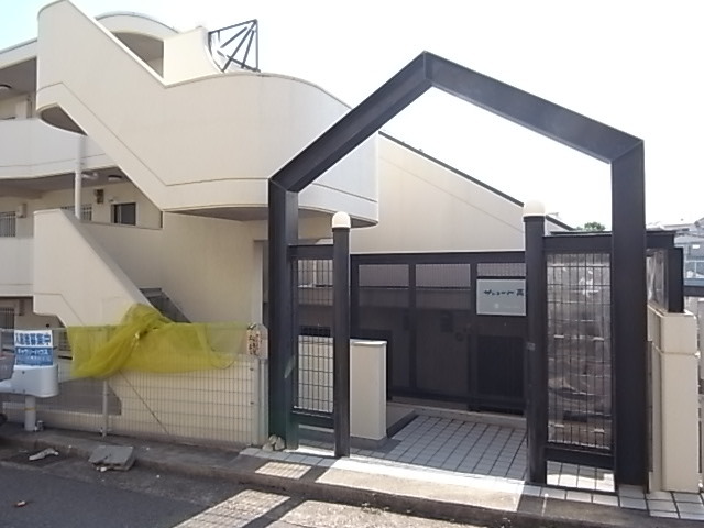 兵庫県神戸市垂水区高丸２丁目 エントランス