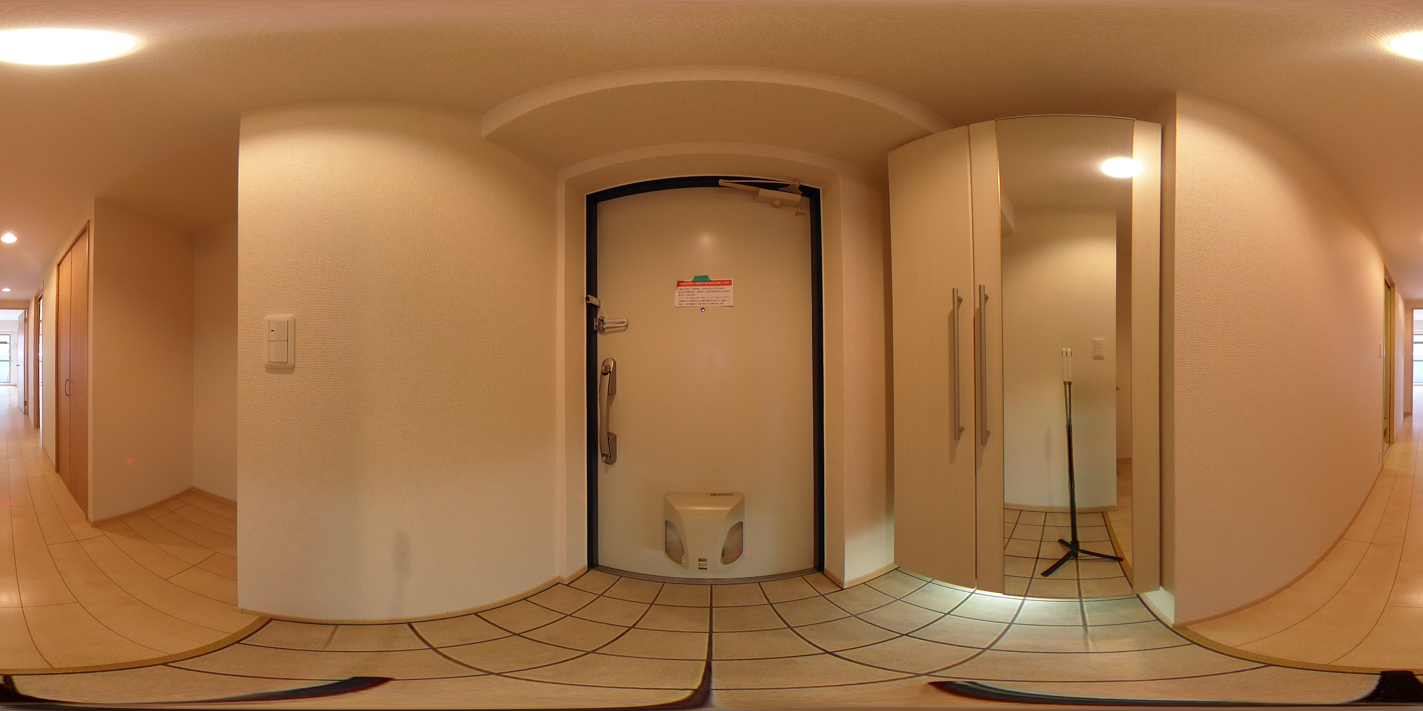 西舞子壱番館 玄関