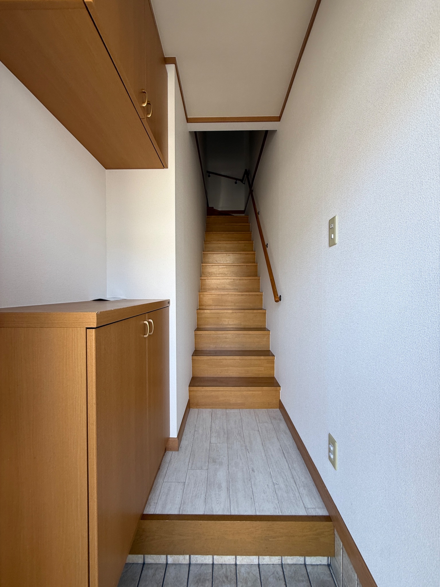 ルマージュ神戸5番館 玄関