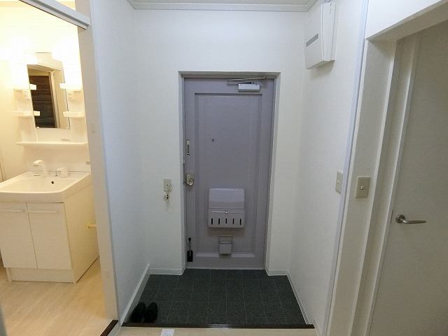 グリーンヒル名谷 玄関