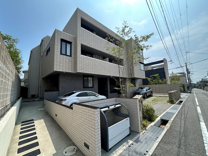 シャーメゾンガーデンズ大原町 外観