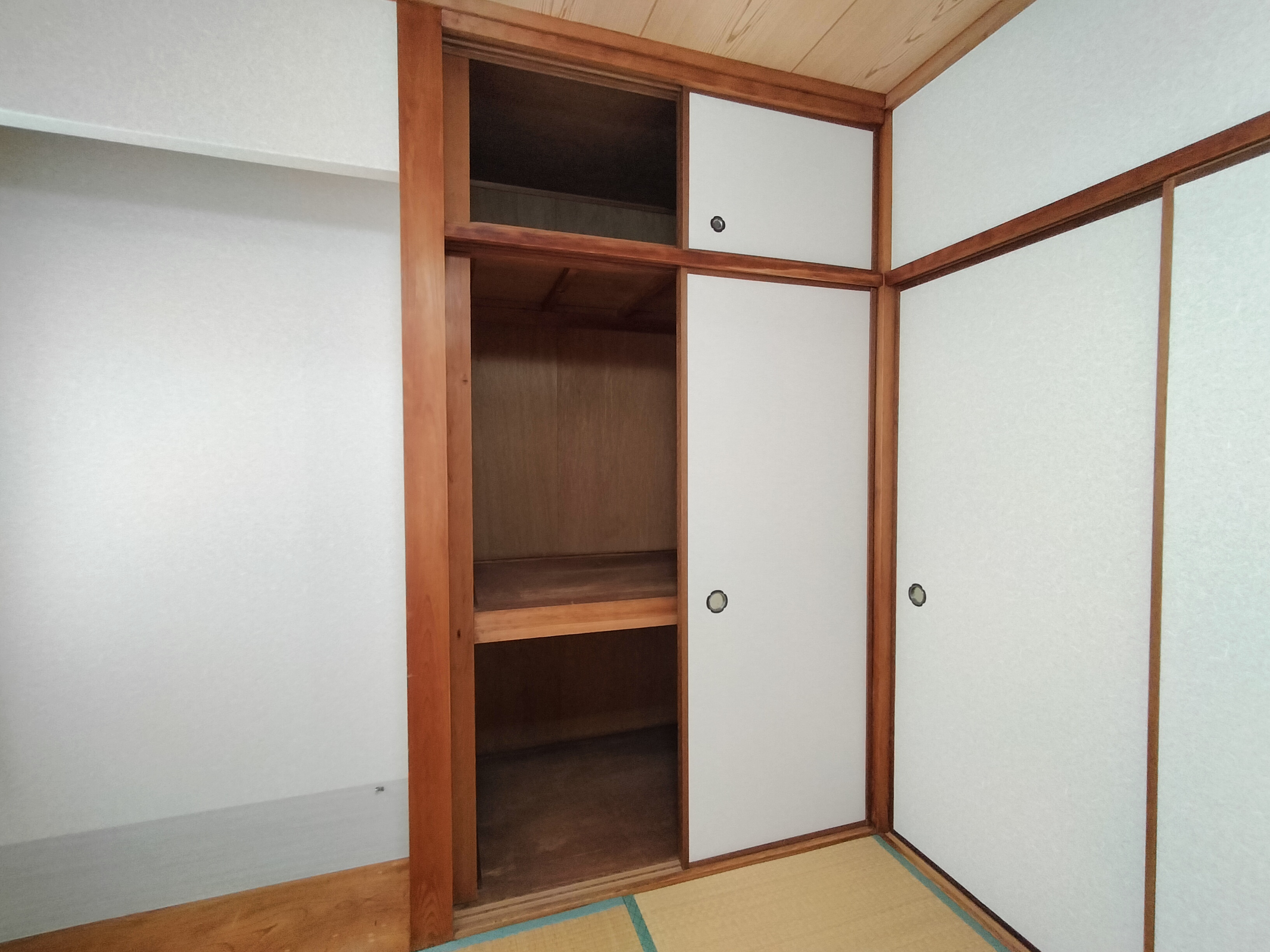 ホワイトパレス1号館 収納
