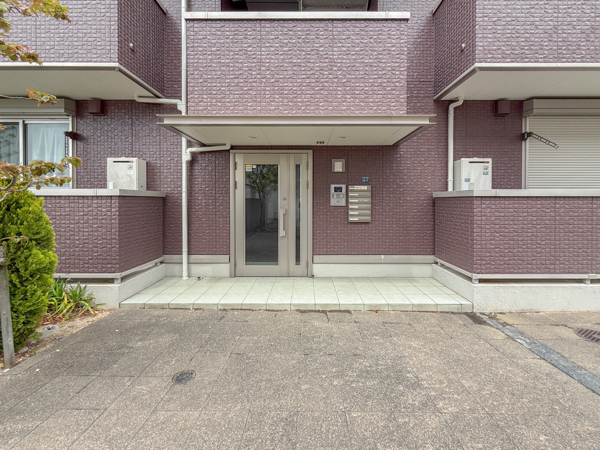 グランドアトリオ神戸西 C棟 エントランス