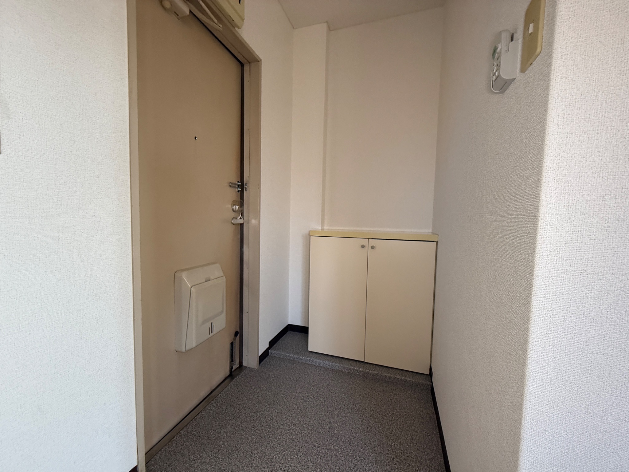 イエストプレイス 玄関