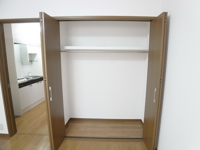 ルーエン大町 収納