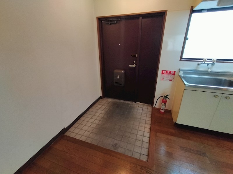 セブンハイツ１ 玄関