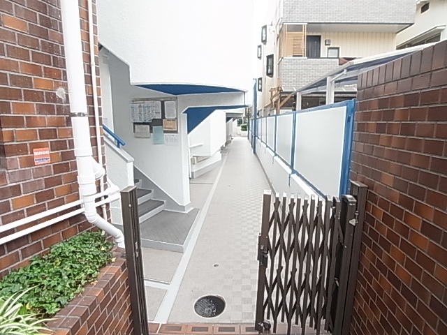 兵庫県神戸市垂水区海岸通 エントランス