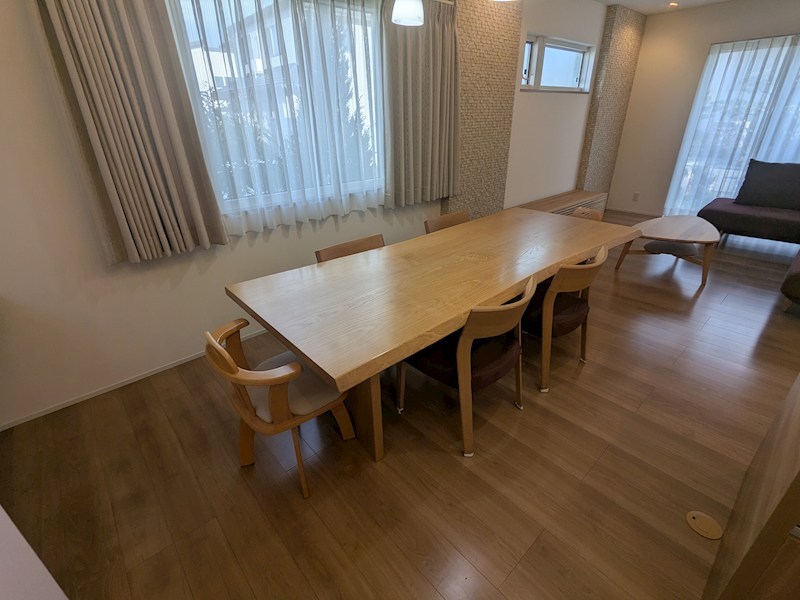 涼風町　戸建 リビング