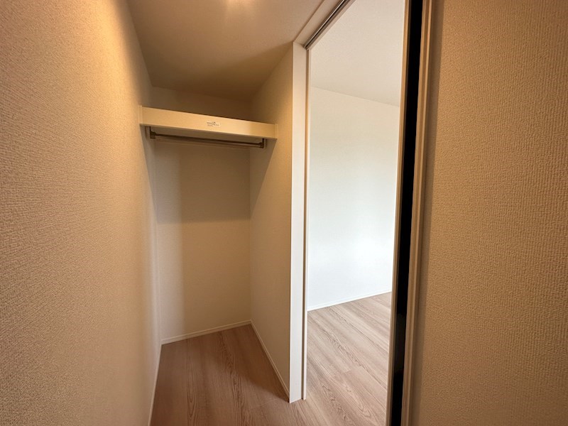 エレナ本山 その他