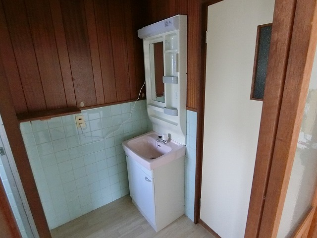 中西マンション 洗面所